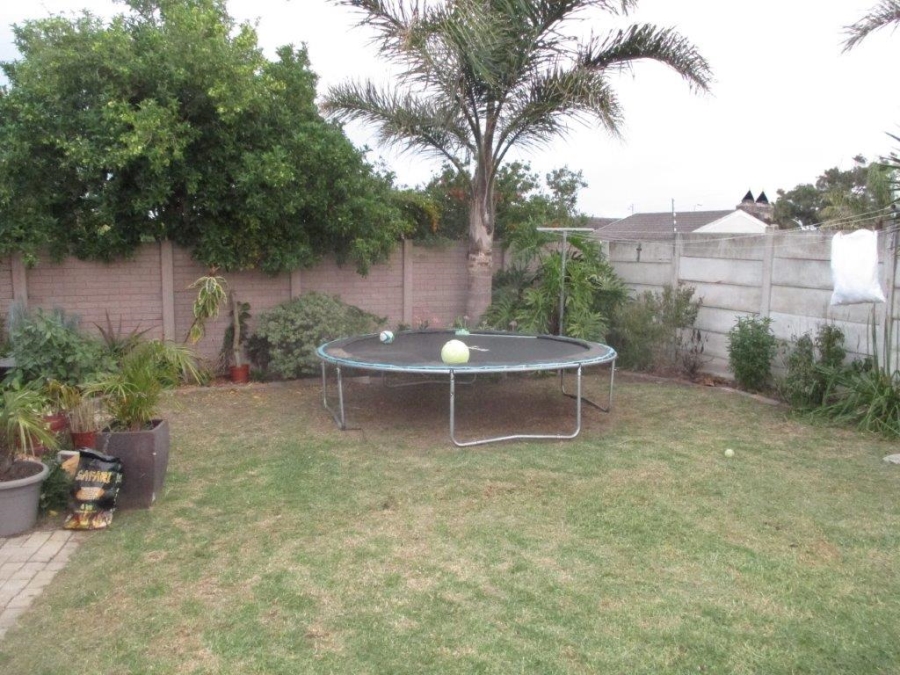 2 Bedroom Property for Sale in Kabega Park Eastern Cape